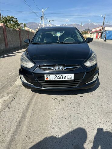 Hyundai: Hyundai Solaris: 2013 г., 1.6 л, Автомат, Бензин, Седан