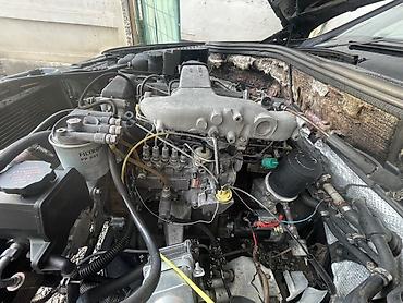 генерато: Дизельный двигатель Mercedes-Benz OM603 3.0 - Рядный 6‑цилиндровый — 1