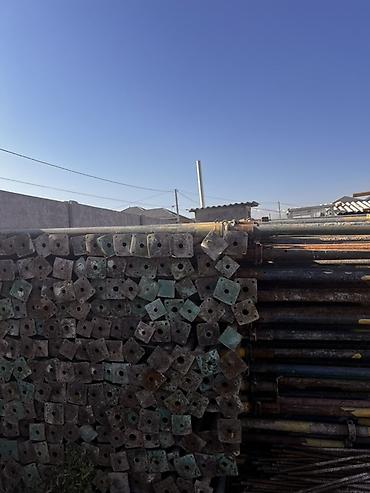 несемный опалубка: Продам срочно 5.5м. Опалубочные стойки (телескопические) с комплектом — 1