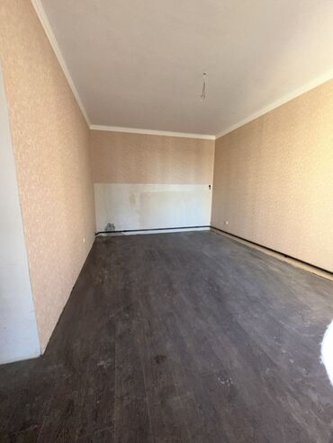 Долгосрочная аренда домов: 420 м², 7 комнат, Балкон застеклен, Забор, огорожен, Парковка — 11