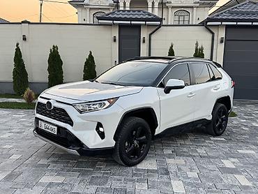 за неделю: Toyota RAV4: 2022 г., 2.5 л, Автомат, Гибрид, Кроссовер — 2