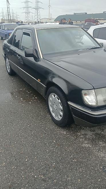 turbo az berde: Mercedes-Benz E 200: 2 l | 1990 il Sedan — 4