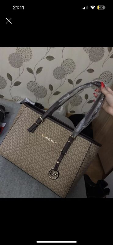 liebeskind torbe: Torba za rame, Michael Kors, Materijal: Veštačka koža