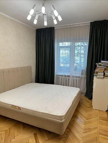 1000: Сдается: 3 комнатная квартира Район: Филармония Адрес: Рыскулова 28 — 3