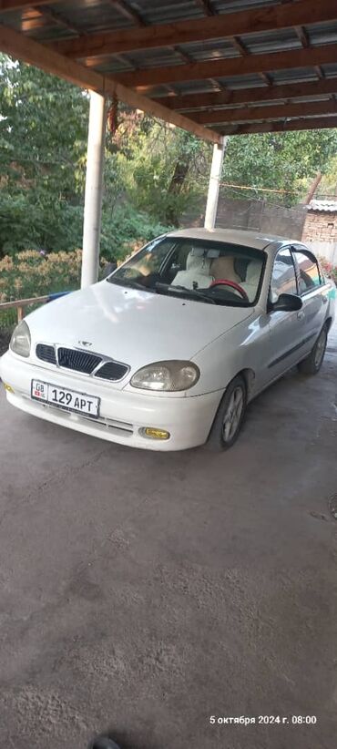 Daewoo: Daewoo Lanos: 1998 г., 1.5 л, Механика, Бензин, Седан