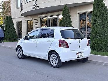 Toyota: Toyota Vitz: 2005 г., 1.3 л, Вариатор, Бензин, Хэтчбэк — 4