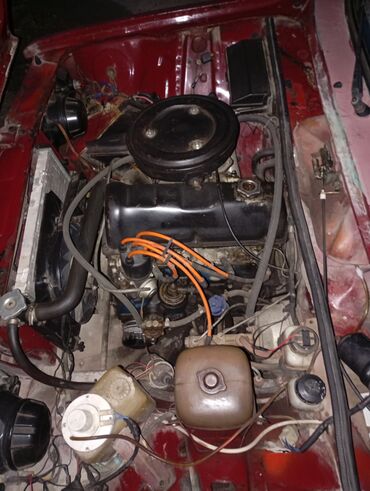 VAZ (LADA): Maşın otur sür maşındı. problemi yoxdur. Pul lazımdı deyə satılır — 8