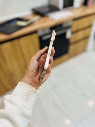 Apple iPhone: IPhone 16 Pro Max, Золотой, Зарядное устройство, Защитное стекло, Чехол, 94 % — 7