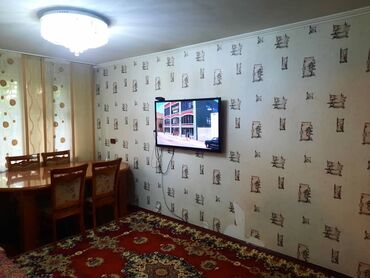 4 комнатная квартира в Кыргызстан | Долгосрочная аренда квартир: 3 комнаты, 58 м², 104 серия, 1 этаж, Центральное отопление