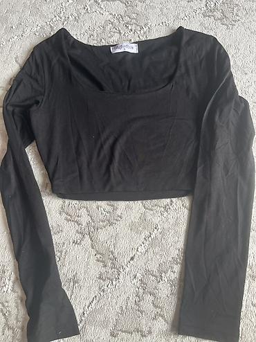 Qara uzunqol crop top – amodemapas, ölçü S - Rəng: klassik qara - lalafo.az -da Qara uzunqol crop top – amodemapas, ölçü S - Rəng: klassik qara -