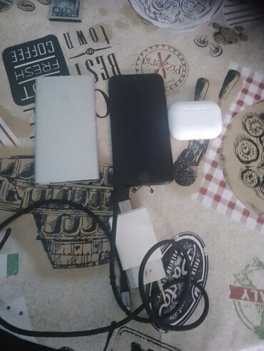 Apple iPhone: IPhone 7, Qara