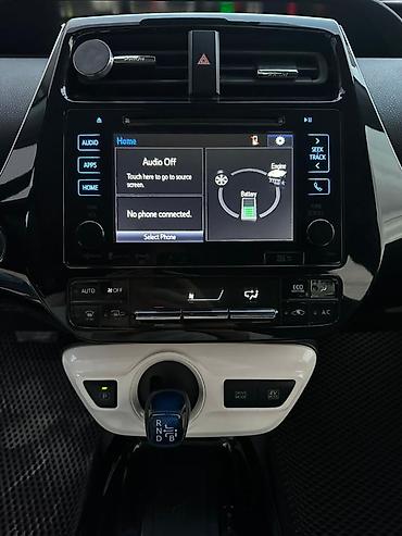Toyota: Toyota Prius: 2017 г., 1.8 л, Гибрид, Лифтбек — 11