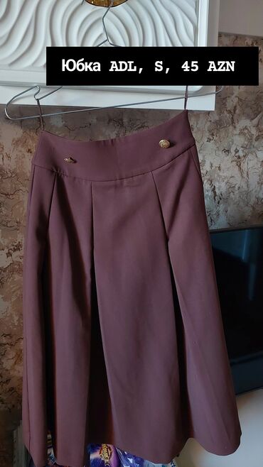 Kardiqanlar, jaketlər: Qadın geyimləri kolleksiyası 1) Ağ-qara bluz - Ölçü: S - Qiymət: 18 — 9