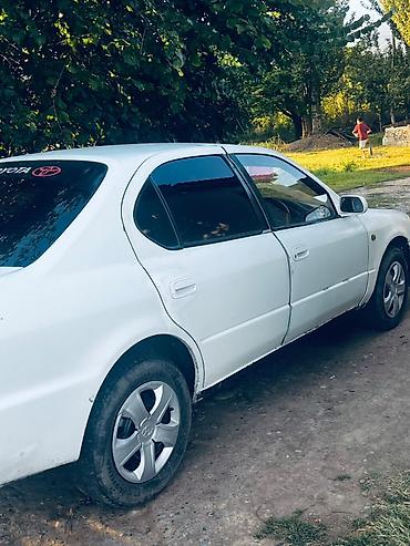 Toyota Carina E: 1995 г., Автомат, Седан — 2