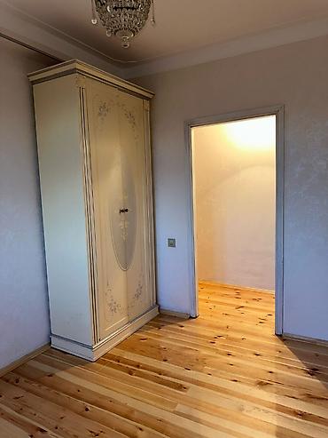 Mənzillər: Kirayə 3 otaqlı mənzil – Elmlər metrosunun yanı, BDU-nin küçəsi, 53 — 7
