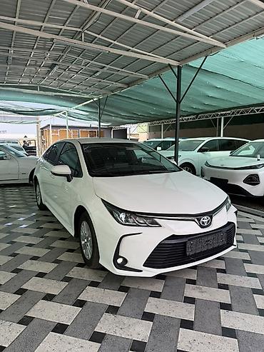 lada 9: Toyota Corolla: 2022 г., 1.8 л, Гибрид, Седан — 3