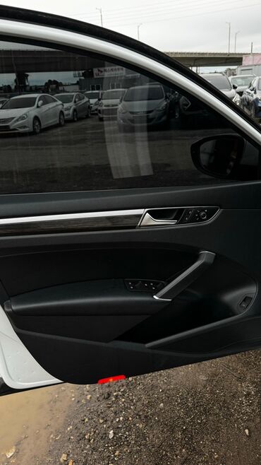 Volkswagen: Volkswagen Passat: 2018 г., 2 л, Автомат, Бензин, Седан — 13