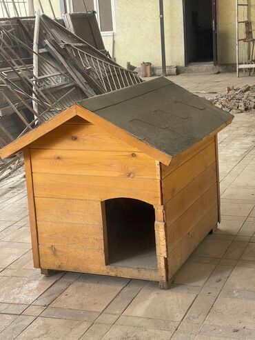 собачая будка: Продам будку для собаки! Ширина 80см Длина 105 см Высота 100 см