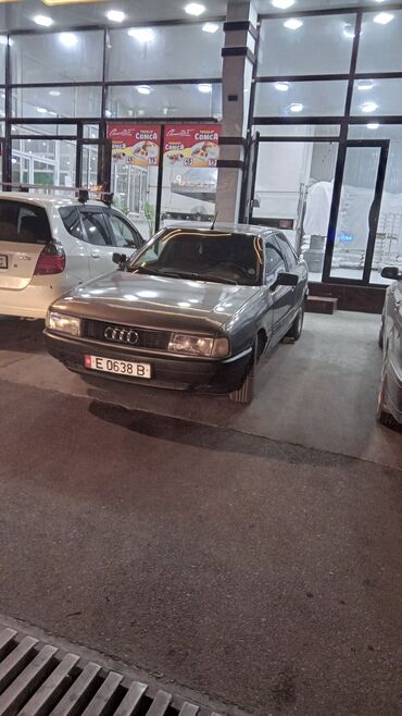 на ауди: Audi 80: 1991 г., 1.8 л, Механика, Бензин, Седан