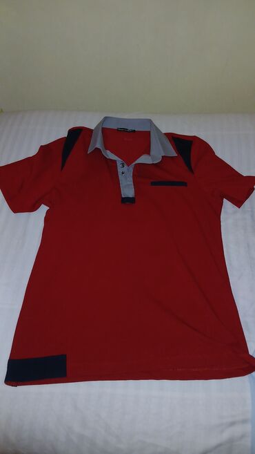 флисовые мужские спортивные костюмы: Qırmızı rəngdə kişi polo köynəyi - Model: Polo tipli, yarı düyməli at lalafo.az флисовые мужские спортивные костюмы: Qırmızı rəngdə kişi polo köynəyi - Model: Polo tipli, yarı düyməli