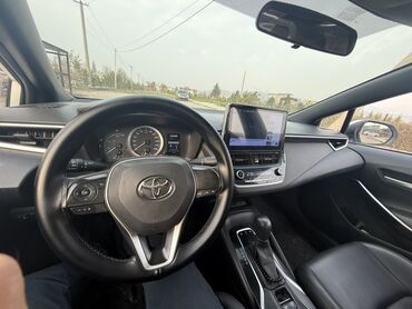 Toyota: Toyota Corolla: 2020 г., 1.8 л, Автомат, Гибрид, Седан — 2