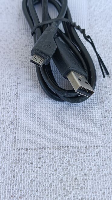 Kabellər və adapterlər: Samsung micro USB original telefondan çıxma yenidir istifdə edilməyib