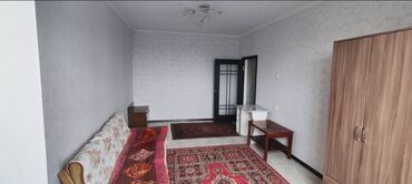 Продажа квартир: 1 комната, 35 м², 105 серия, 6 этаж, Старый ремонт