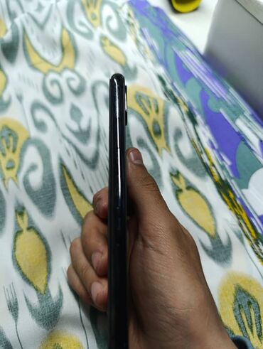 телефон ml: IPhone X, Б/у, 64 ГБ, Черный, Зарядное устройство, Чехол, 100 %