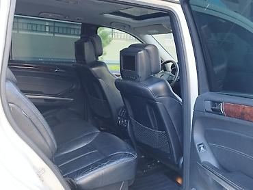 Mercedes-Benz: Mercedes-Benz GL 550 4MATIC SUV - Ban növü: tam ölçülü 7 yerlik SUV - — 11