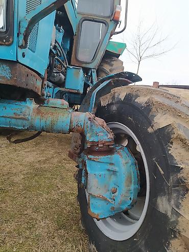 Traktorlar: Minsk Traktor Zavodunun Belarus seriyasından dördçəkən traktor — 3