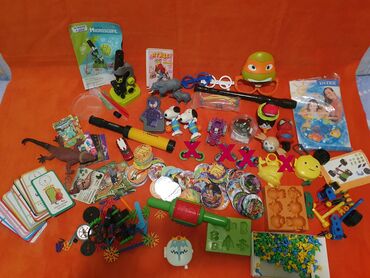 kuce igračke: Puno igračaka
Puno raznih igračaka u dobrom stanju