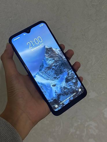 Смартфон Xiaomi Redmi 8, цвет синий. Основные характеристики: - Экран