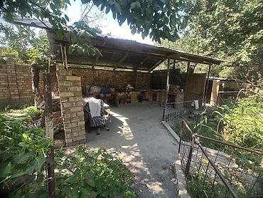 Продажа коттеджей и домов: Продается дом в селе орто-сай, участок 11 соток, в участке 2 дома 1-но — 12