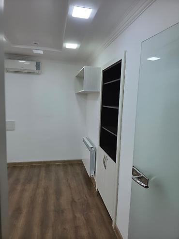 mingecevir is: Yasamal rayonunda yerləşən 70,9 m² sahəyə malik kommersiya obyekti — 10