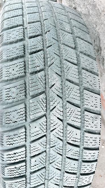 Комплект зимних шин Goodyear WinterCommand - Размер: 225/60 R17 -