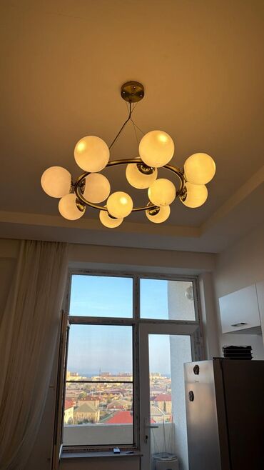 işlənmiş seyf qapıları: Təzədir unvan saray