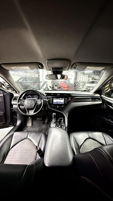 corolla 2018: Toyota Camry: 2018 г., Автомат, Бензин, Седан — 5