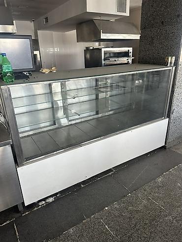 kia servis: Paslanmayan poladdan hazırlanmış vitrin tipli soyuducu nümayiş stendi — 1