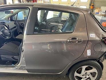 used citroen c2: VRATA ZADNJA LEVA ZA TOYOTA YARIS OD 2013. DO 2023. GOD. | Svi — 1
