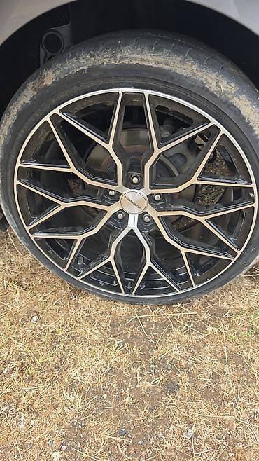 torros disk: İşlənmiş Disk Vossen R 19, 5 Boltlu — 2