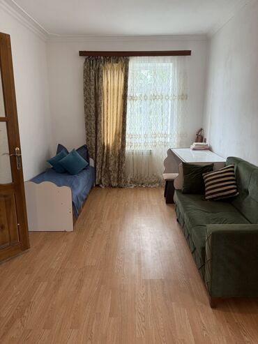 Günlük kirayə evlər: 230 kv. m, 6 otaqlı, Kanalizasiya, Kombi, Qaz — 4