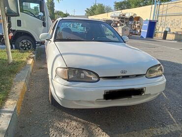 Hyundai: Hyundai Accent: 1.5 l | 1998 il Sedan