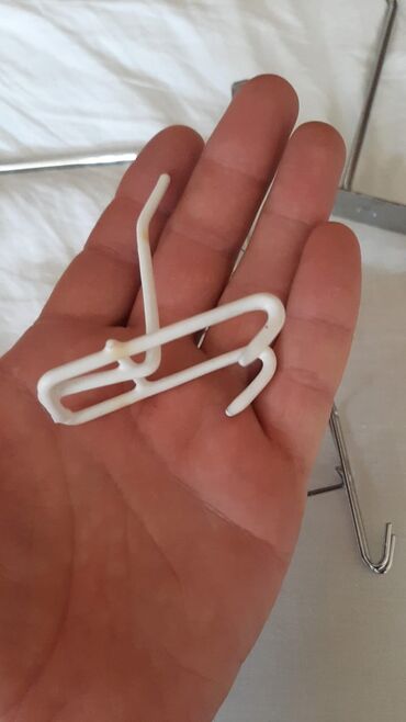 Vitrin üçün aksesuarlar: Məhsul: Mağaza vitrin sistemi üçün perforasiyalı relslər və asqı — 13