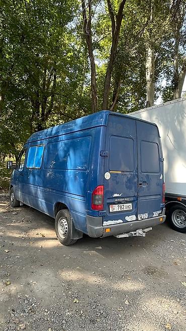 автономка на спринтер: Mercedes-Benz Спринтер: 2002 г., 2.7 л, Механика, Дизель, Фургон — 4