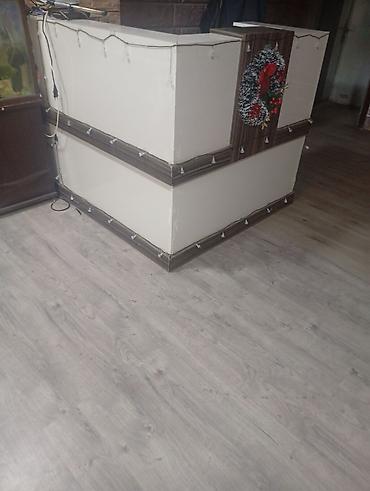 ofisde islenib: Resepsiyon/qarşılama masası - Dizayn: Künc tipli, L formalı — 1