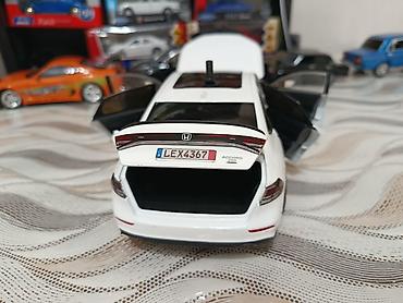 dəmir pullar: Honda Accord 2.0T – 1:18 miqyaslı metal kolleksiya modeli - Material — 2