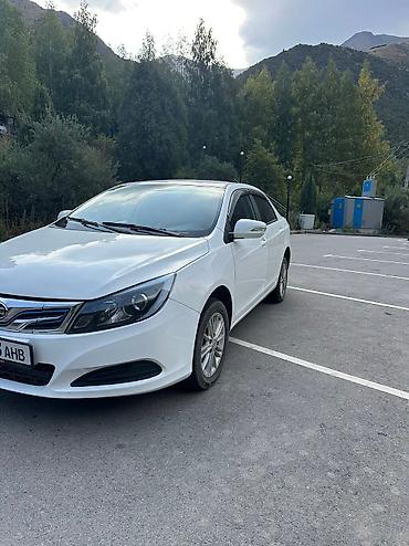 5series: Арендага BYD e5 электро унаасы берилет 23 жаштан жогору үй бүлөлүү — 2