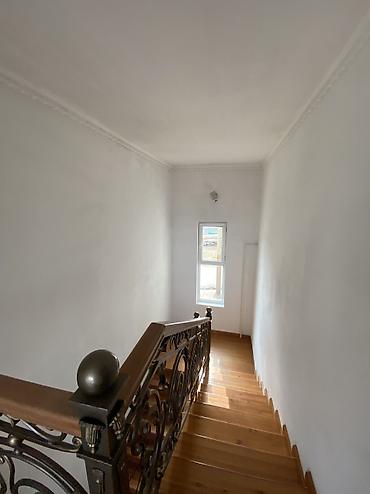 Продажа коттеджей и домов: 6 комнат и более, 250 м², 8 соток, Бишкек, Арча-Бешик ж/м Собственник — 21