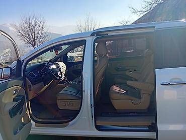 Kia: Kia Carnival: 2019 г., 2.2 л, Автомат, Бензин, Минивэн — 7