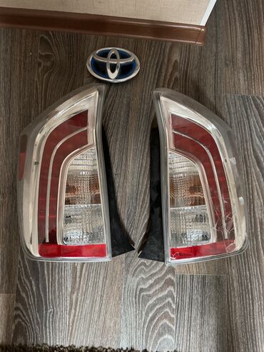 Стоп-сигналы: Комплект стоп-сигналов Toyota Б/у, Оригинал, Япония